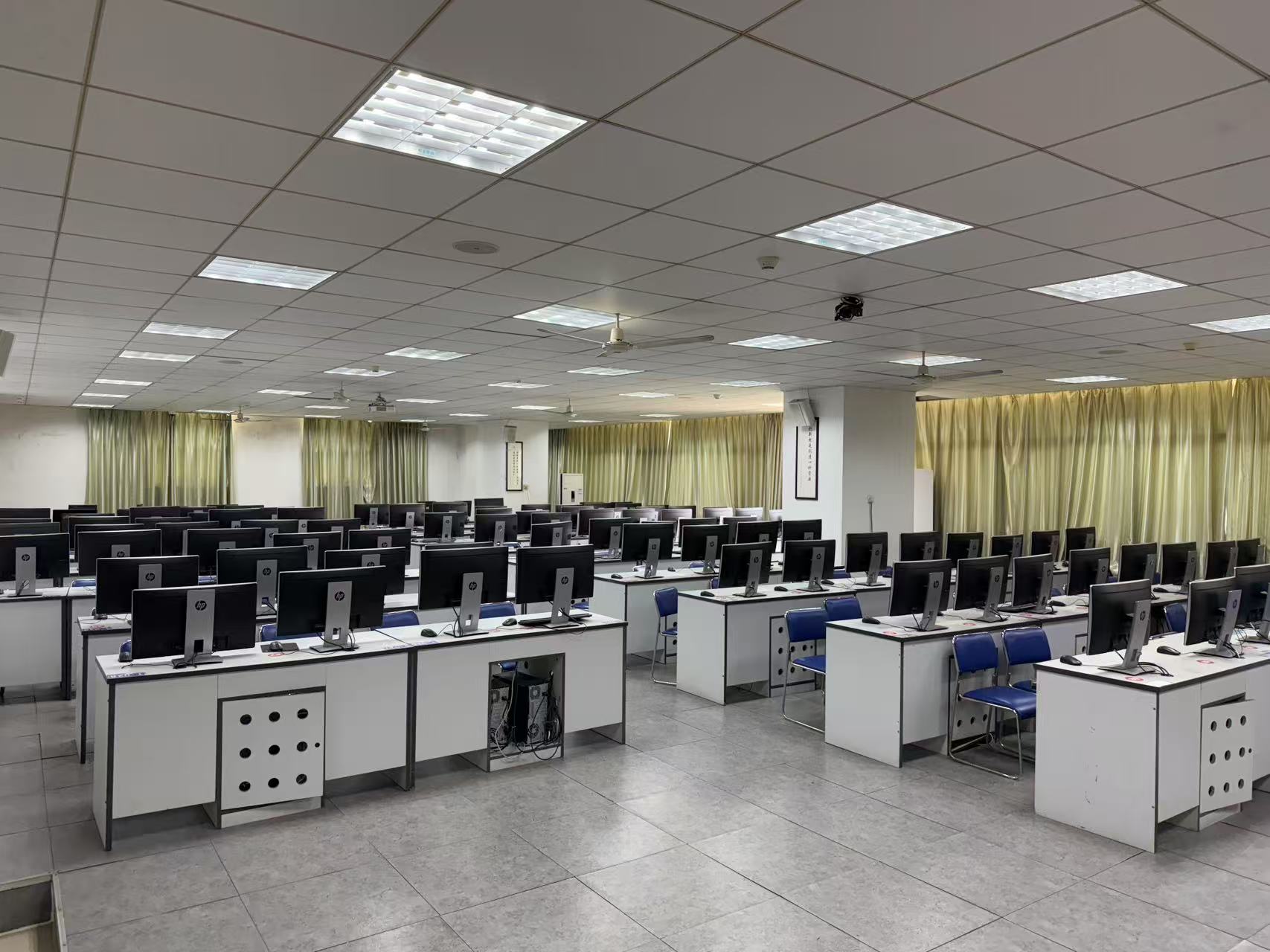 江西财经大学蛟桥园北区